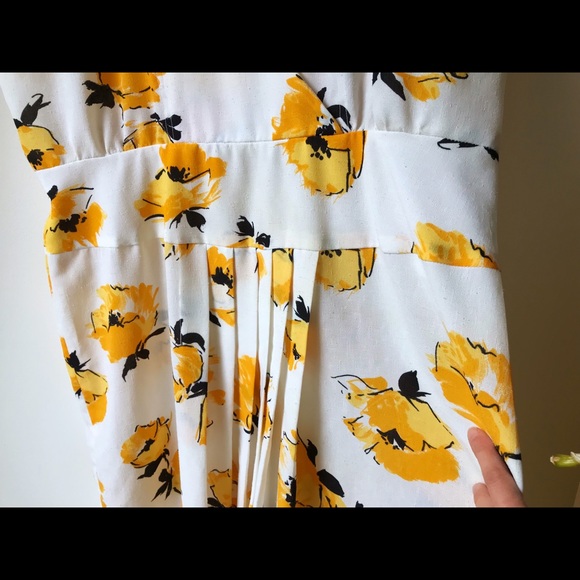 Vintage floral print midi dress with faux wrap top - Picture 9 of 16